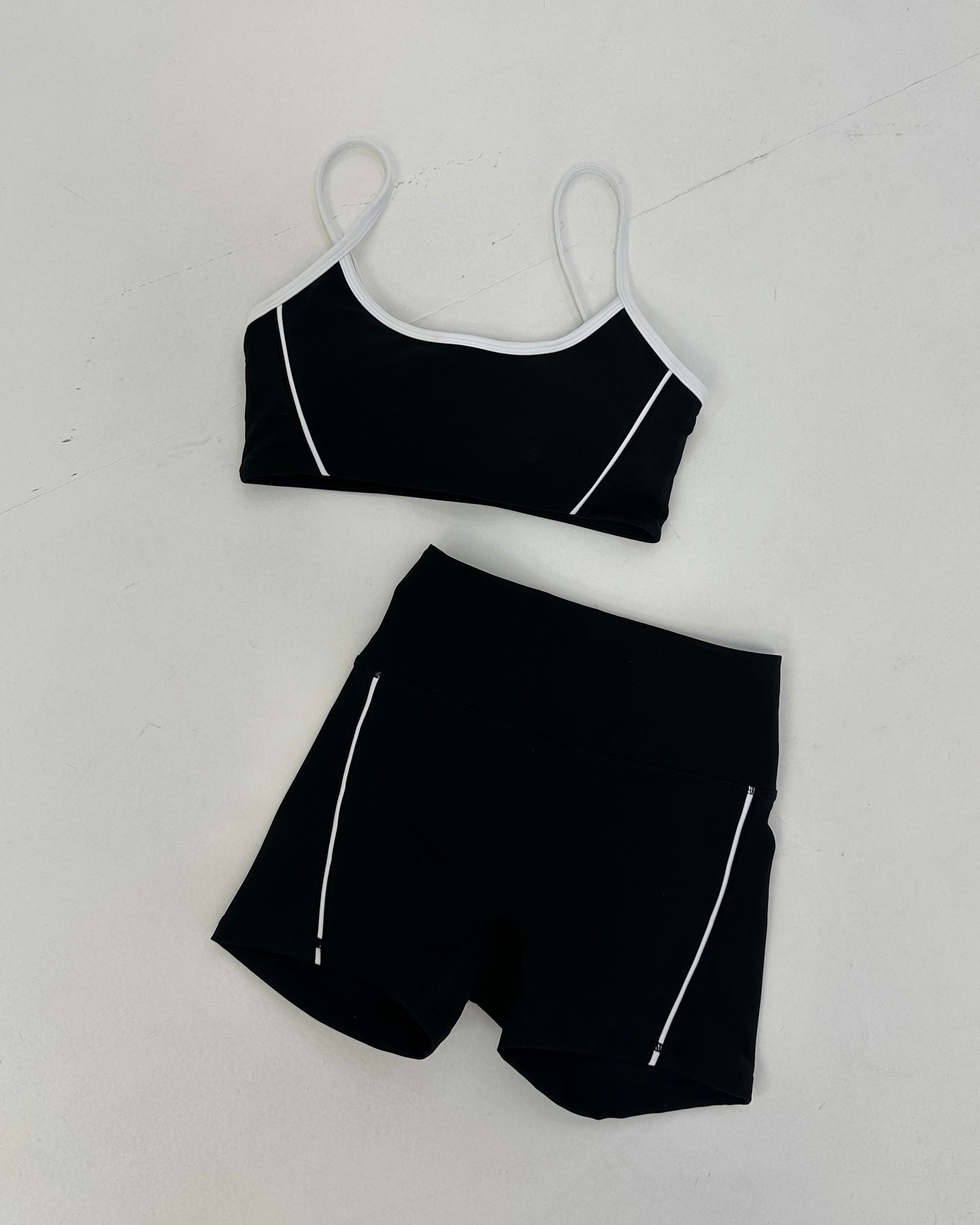 THE GTG SHORT IN ONYX
