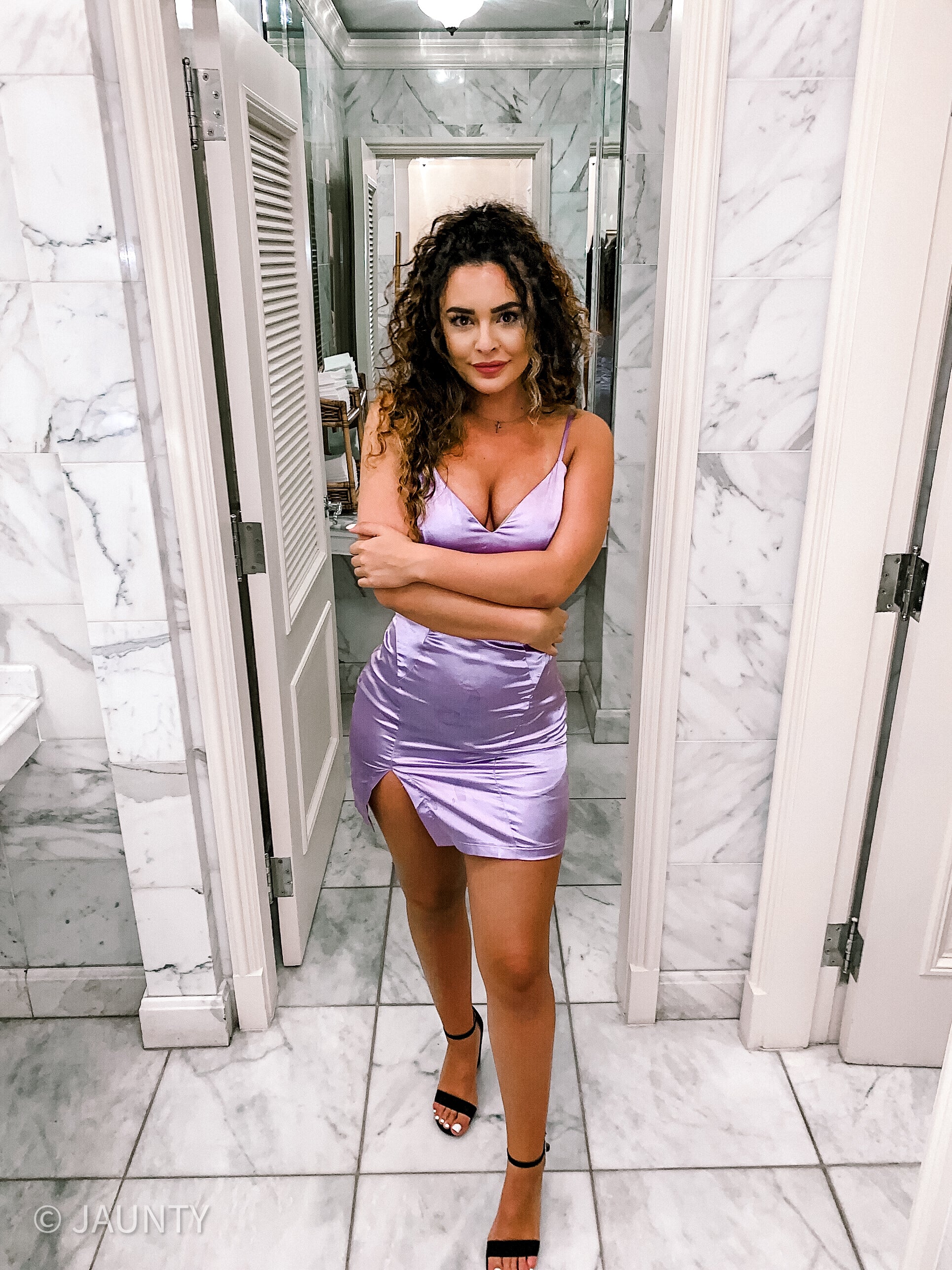 JAUNTY SATIN SLIP
